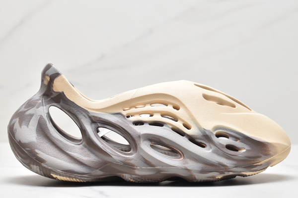 Adidas Yeezy Foam Runner MX Cream Clay GX8774